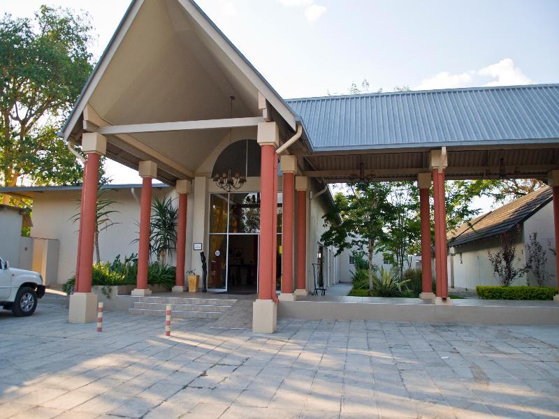 Protea Hotel By Marriott Zambezi River Lodge Katima Mulilo Exterior photo