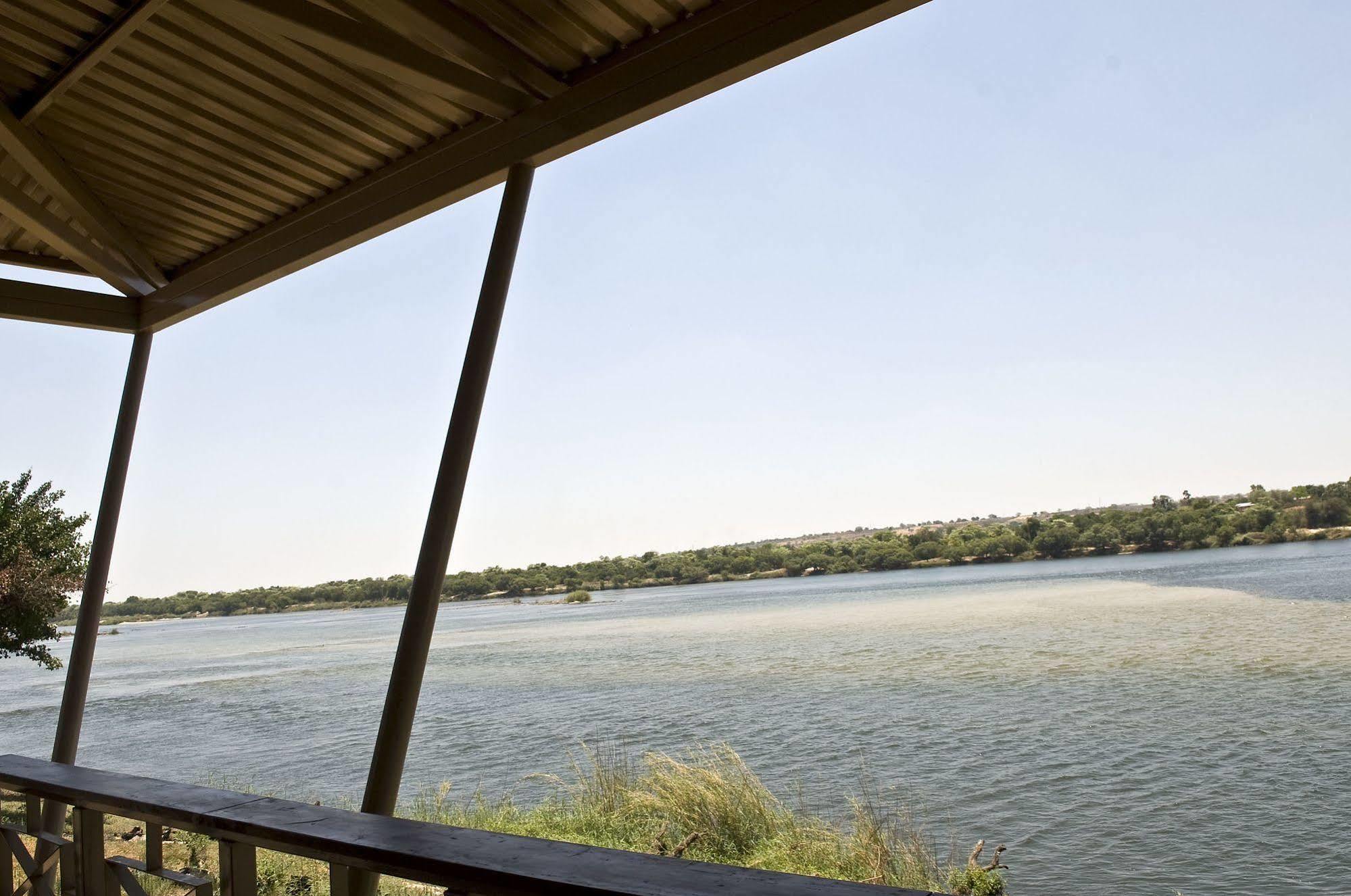 Protea Hotel By Marriott Zambezi River Lodge Katima Mulilo Exterior photo